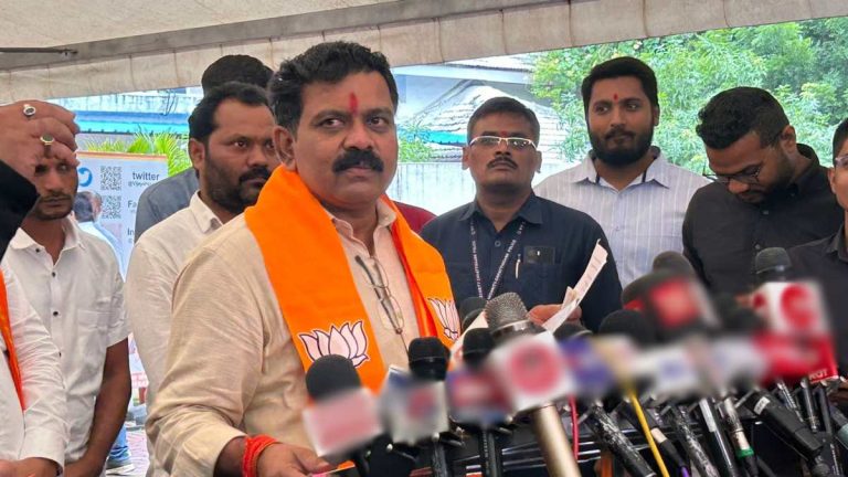 डिप्टी सीएम शर्मा बस्तर दौरे से वापसी के बाद मीडिया से बातचीत के दौरान प्रदेश में शहीद हुए जवानों को लेकर की बड़ी घोषणा