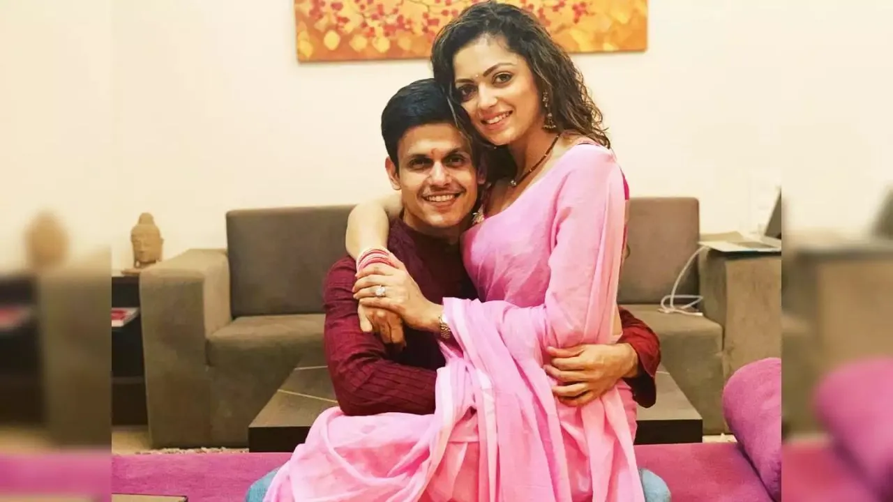 दृष्टि धामी के घर में गूंजी किलकारी, एक्ट्रेस ने दिया नन्हीं परी को जन्म, पति नीरज खेमका ने शेयर की पोस्ट