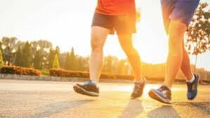 आपको अपनी उम्र के हिसाब से रोज कितने कदम चलना चाहिए? जानें …